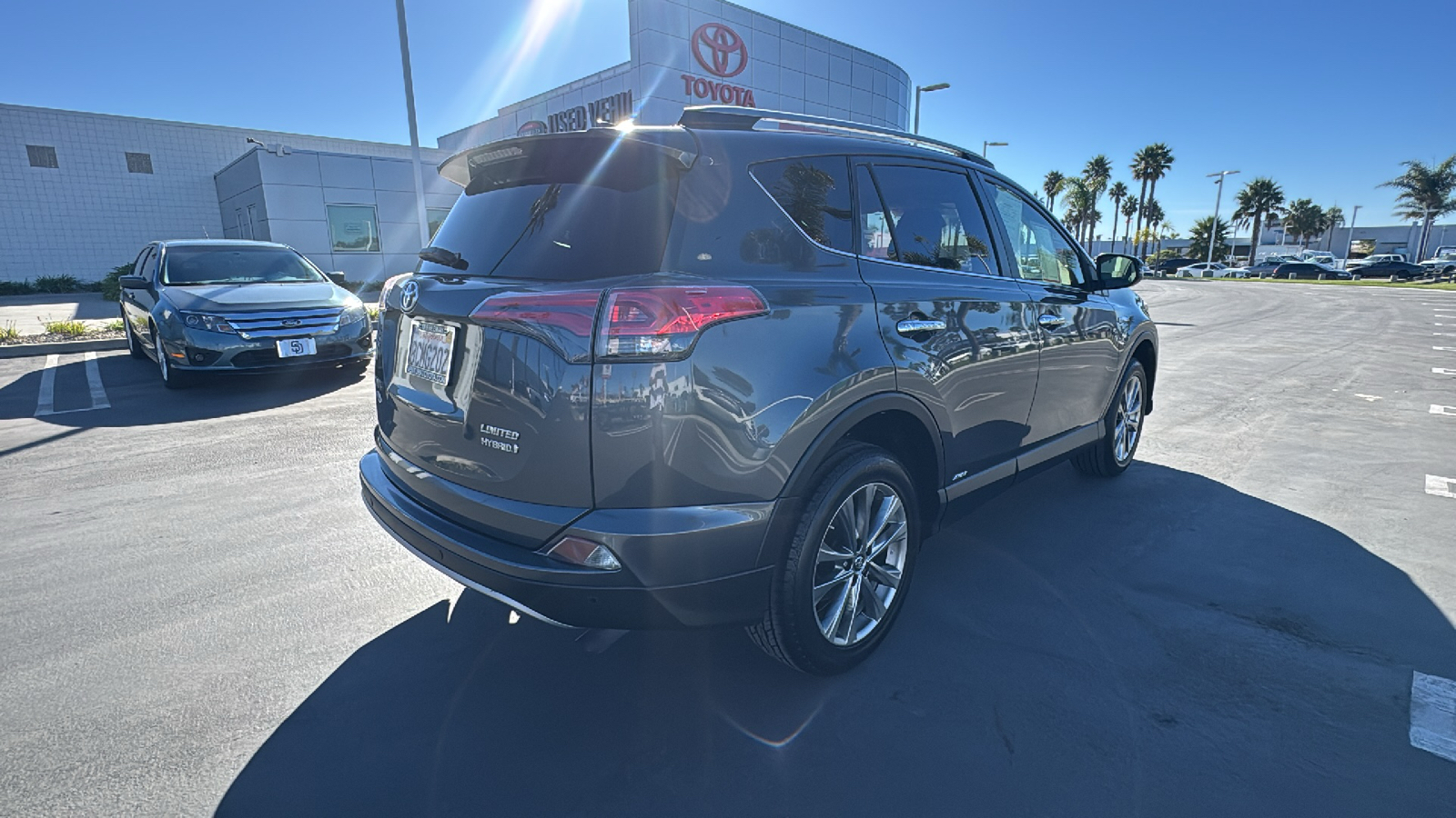 2018 Toyota RAV4 Hybrid Limited 3