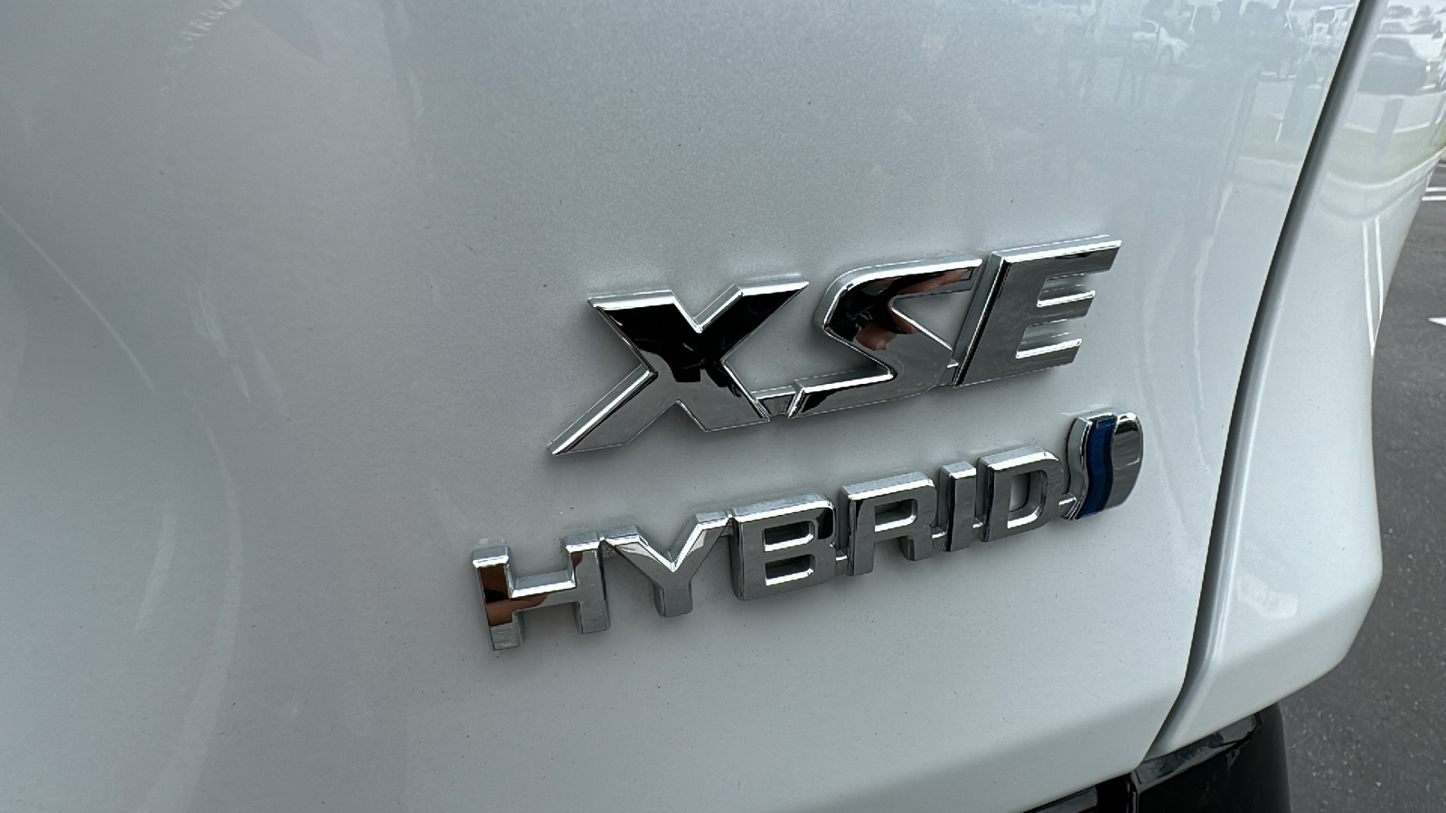 2023 Toyota RAV4 Hybrid XSE 29