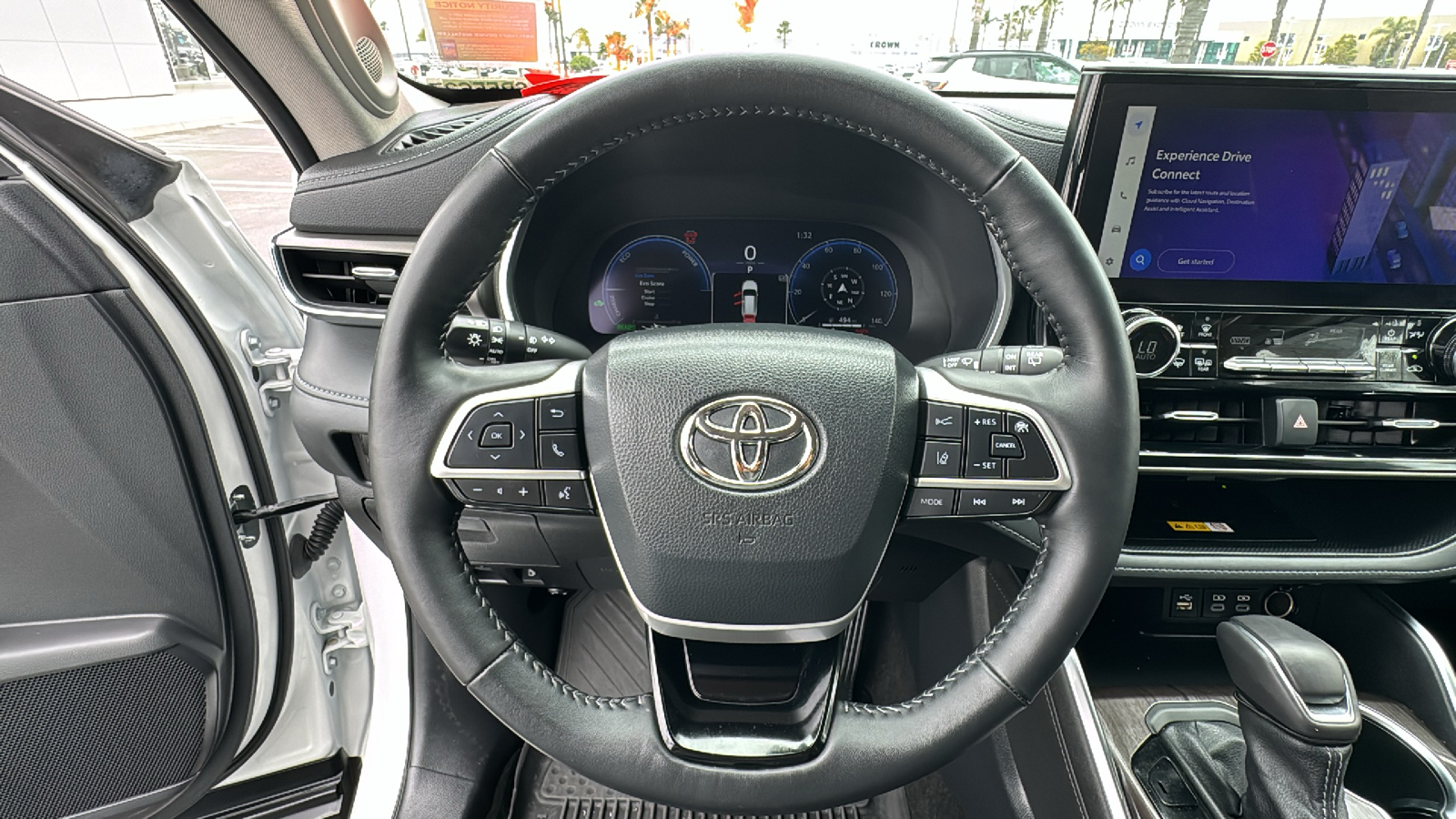 2023 Toyota Highlander Hybrid Limited 16