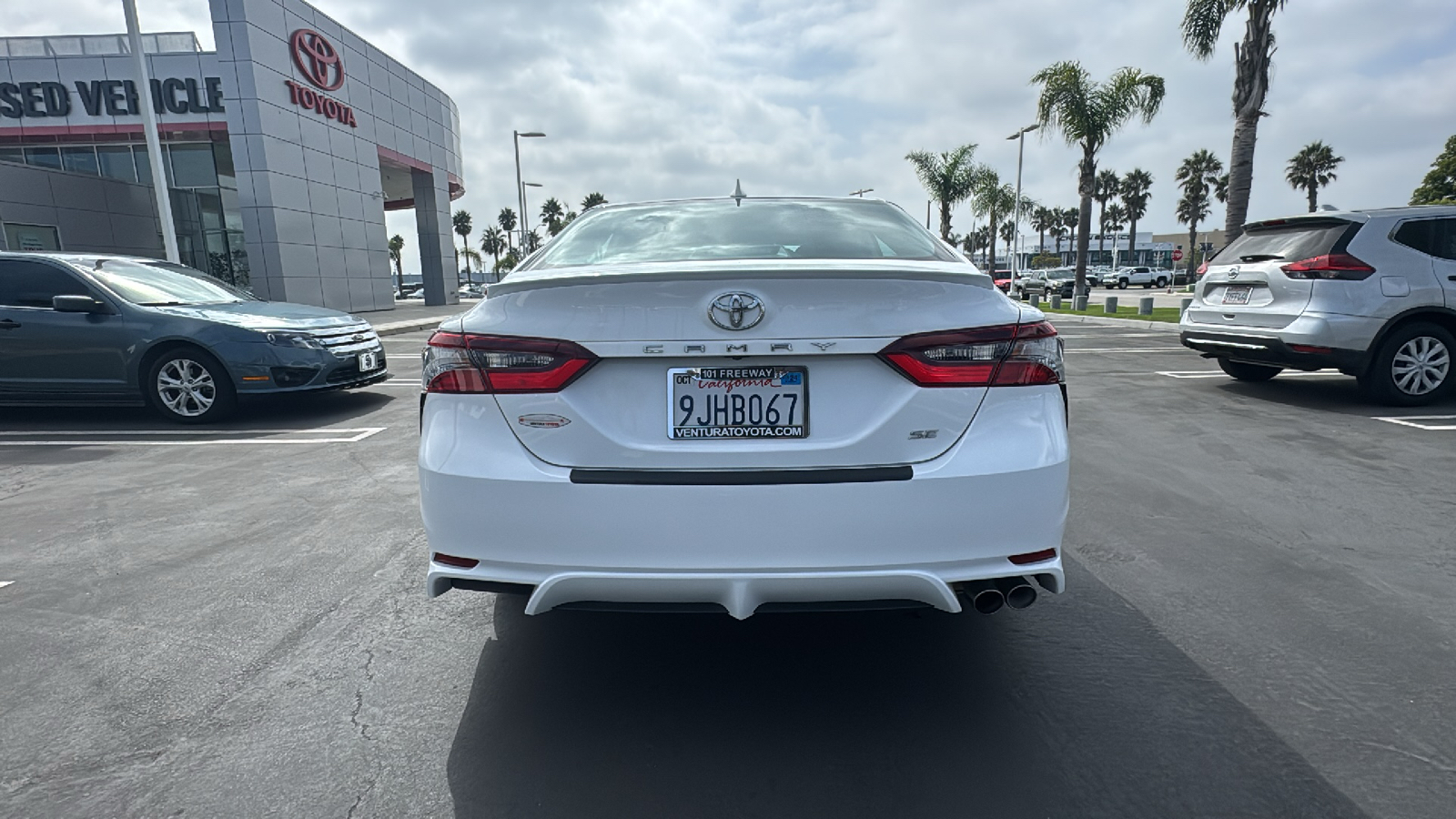 2024 Toyota Camry SE 4