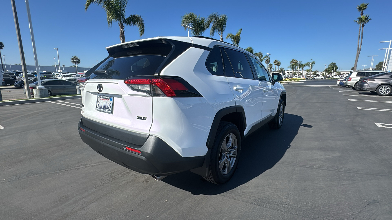 2024 Toyota RAV4 XLE 3