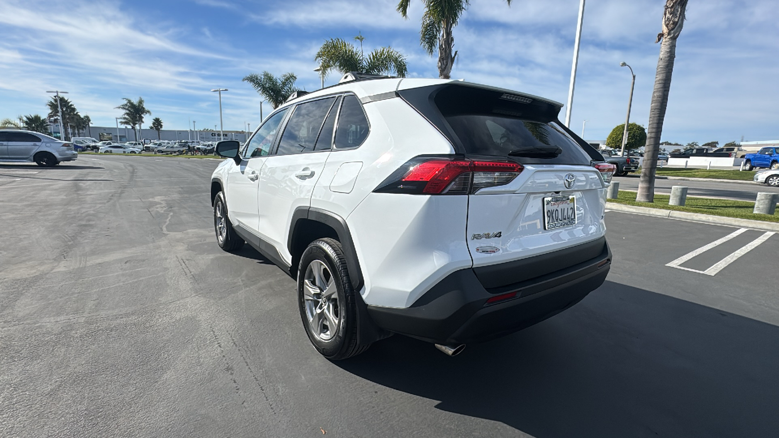 2024 Toyota RAV4 XLE 5