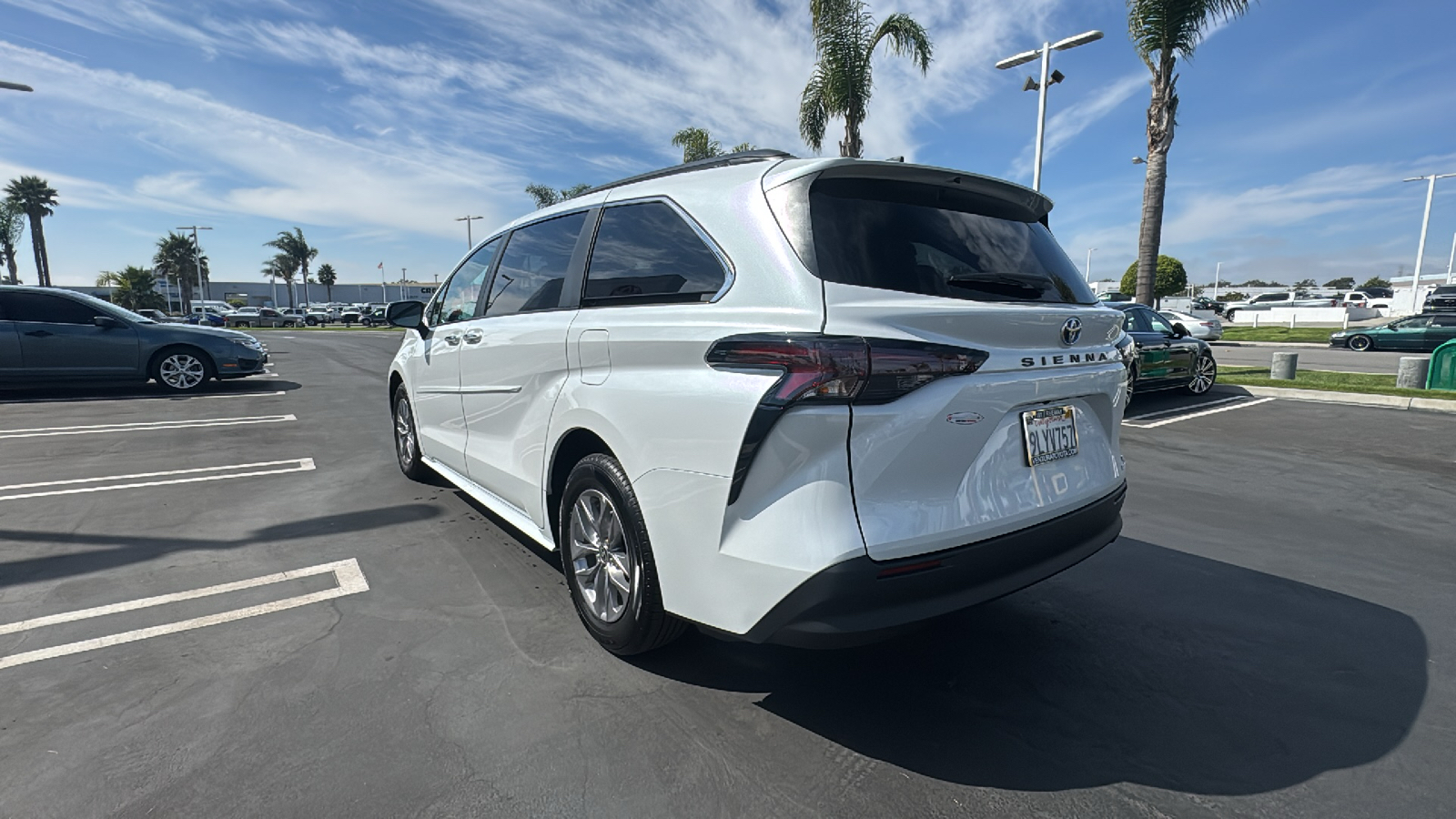 2024 Toyota Sienna XLE 5