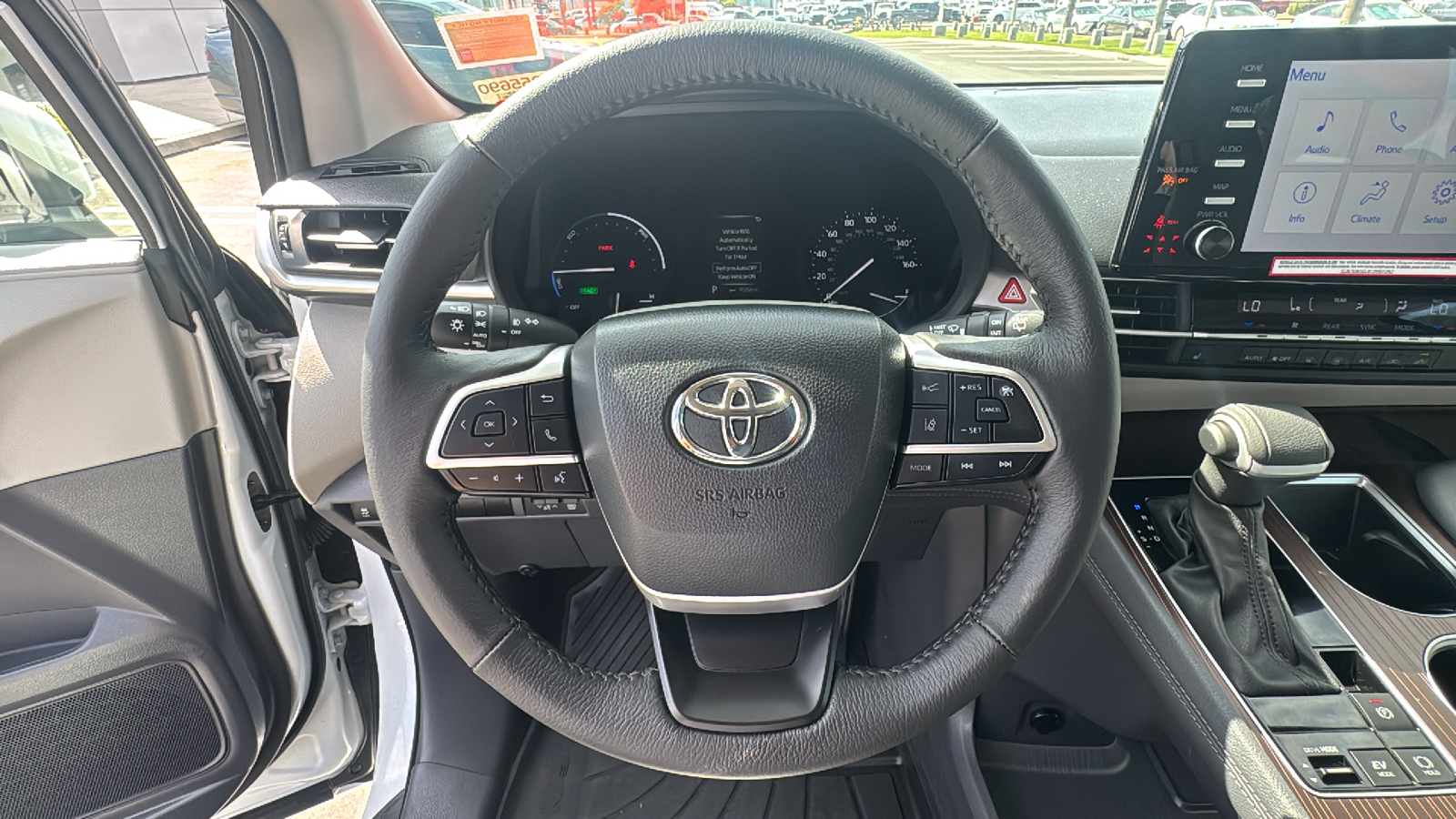 2024 Toyota Sienna XLE 16