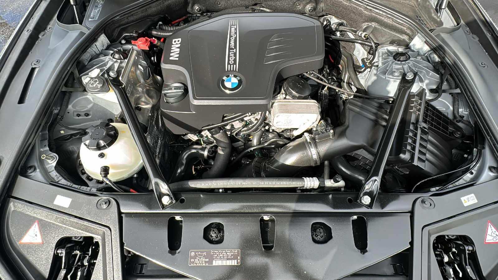 2014 BMW 5 Series 528i 9