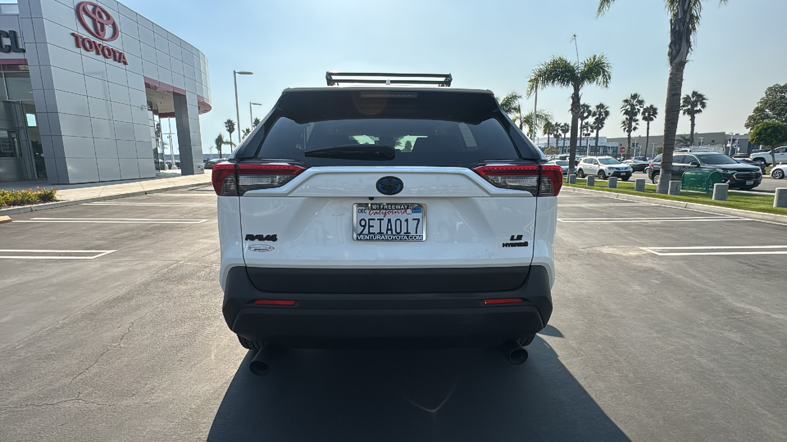 2023 Toyota RAV4 Hybrid LE 4