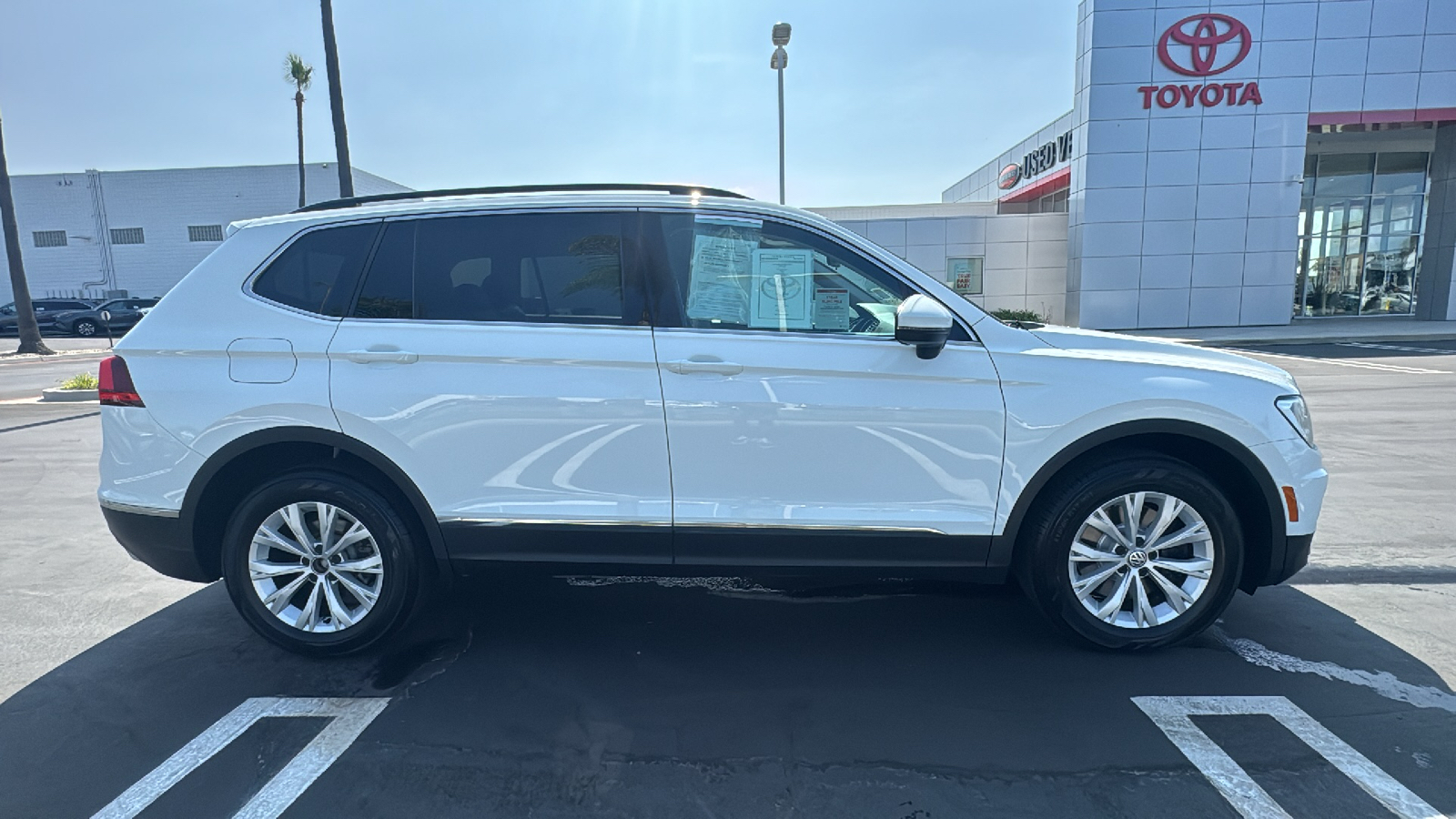 2018 Volkswagen Tiguan SE 2