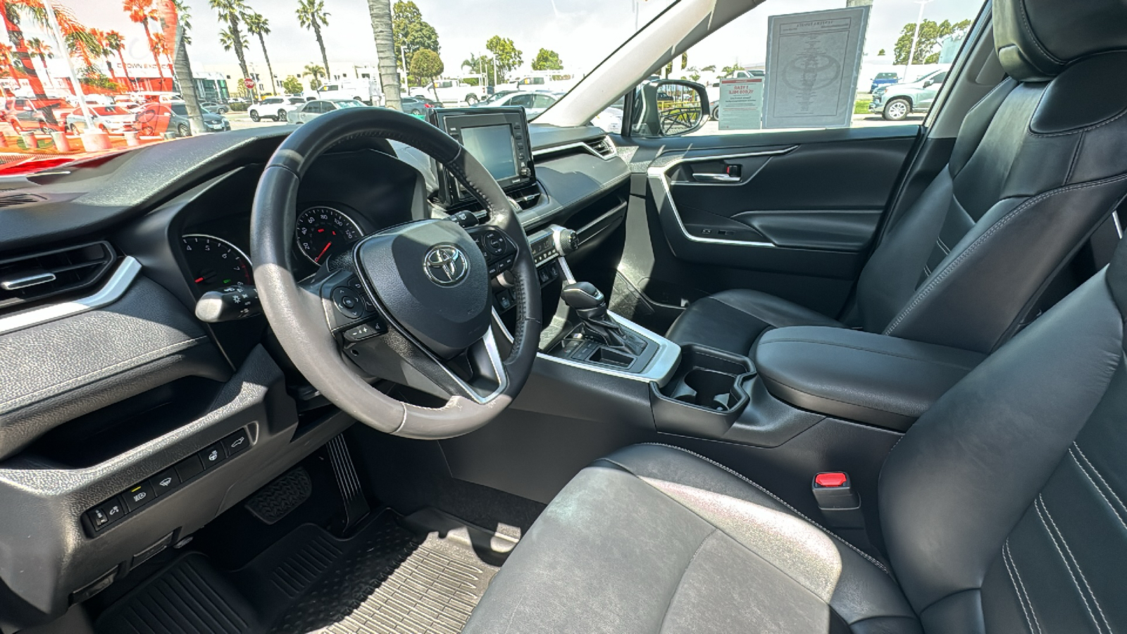 2021 Toyota RAV4 XLE Premium 13