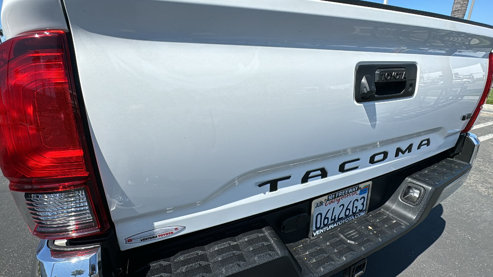 2021 Toyota Tacoma SR5 Double Cab 5 Bed V6 AT 24