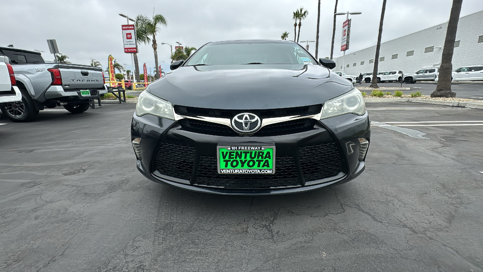 2015 Toyota Camry SE 8