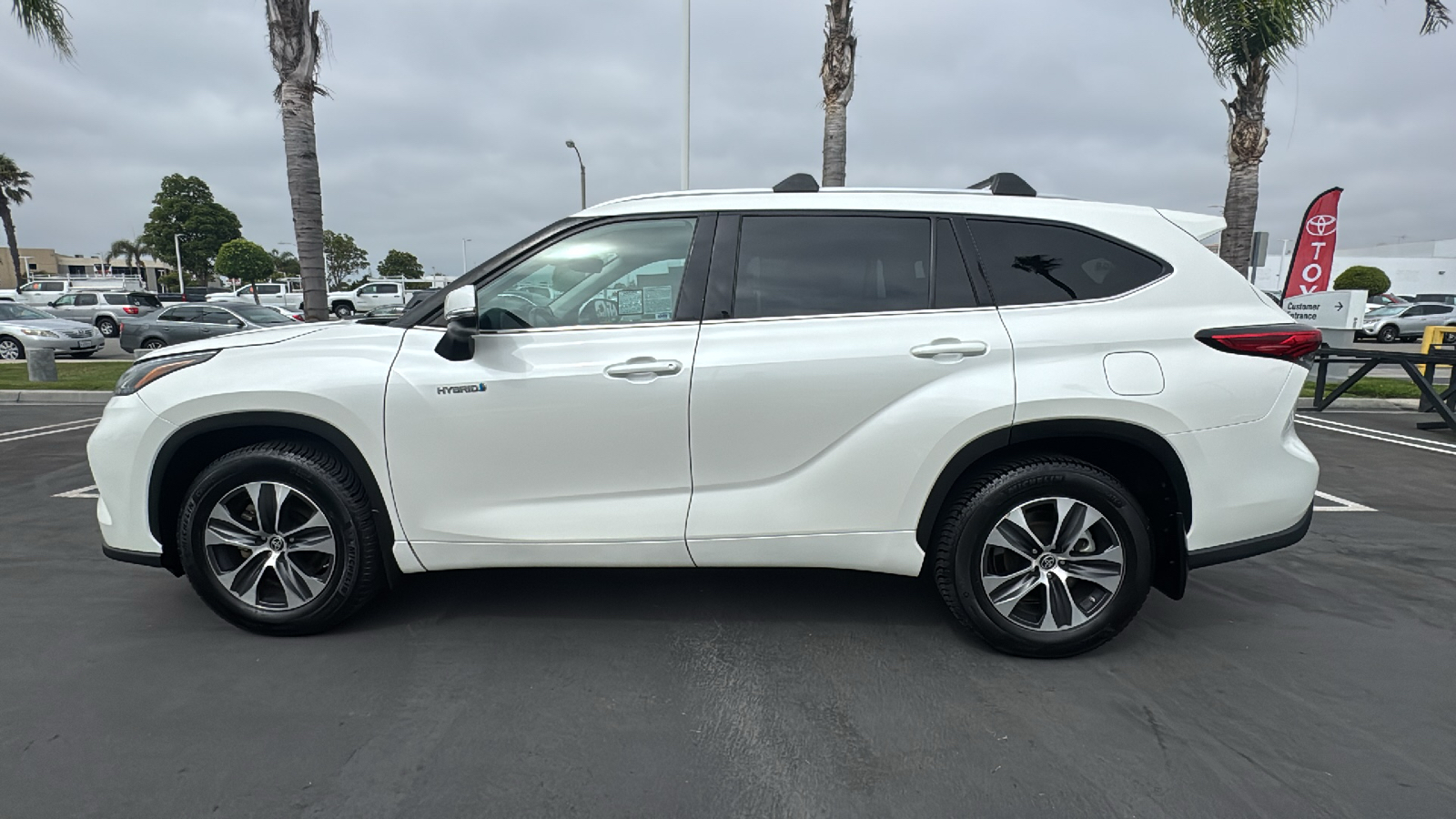 2021 Toyota Highlander Hybrid XLE 6