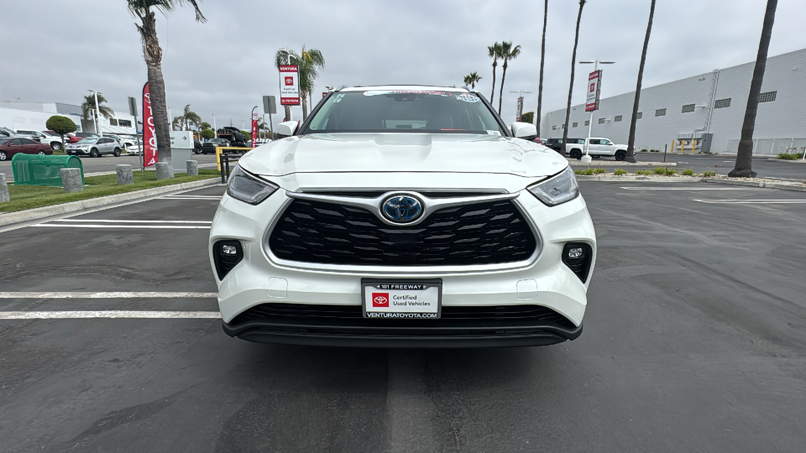 2021 Toyota Highlander Hybrid XLE 8