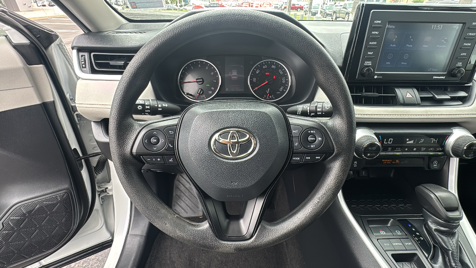 2021 Toyota RAV4 XLE 16