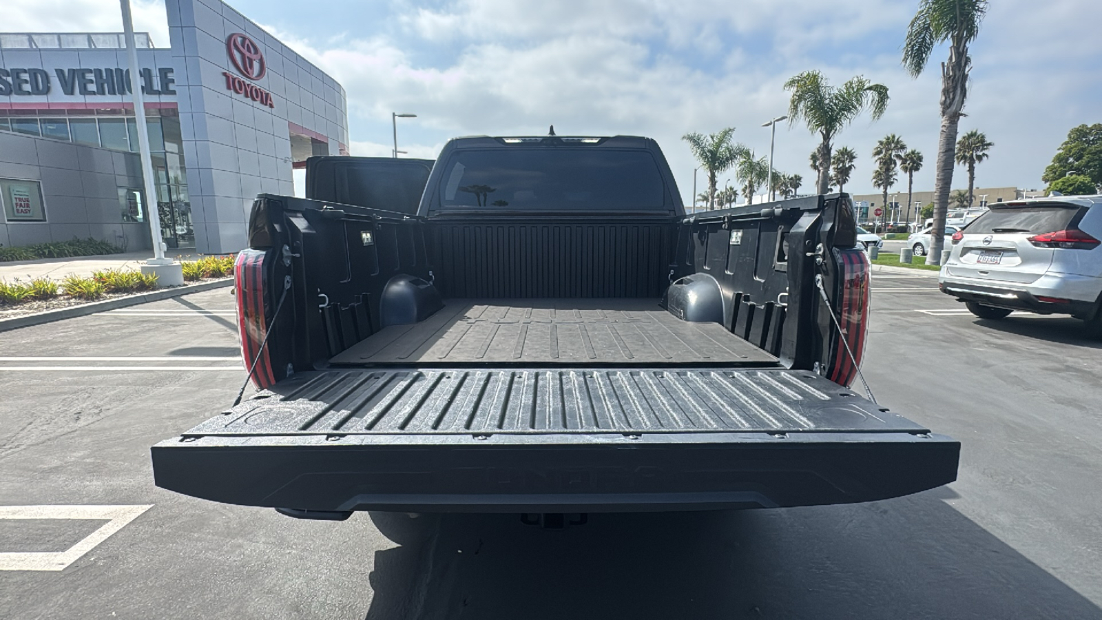 2022 Toyota Tundra 1794 Edition CrewMax 5.5 Bed 10