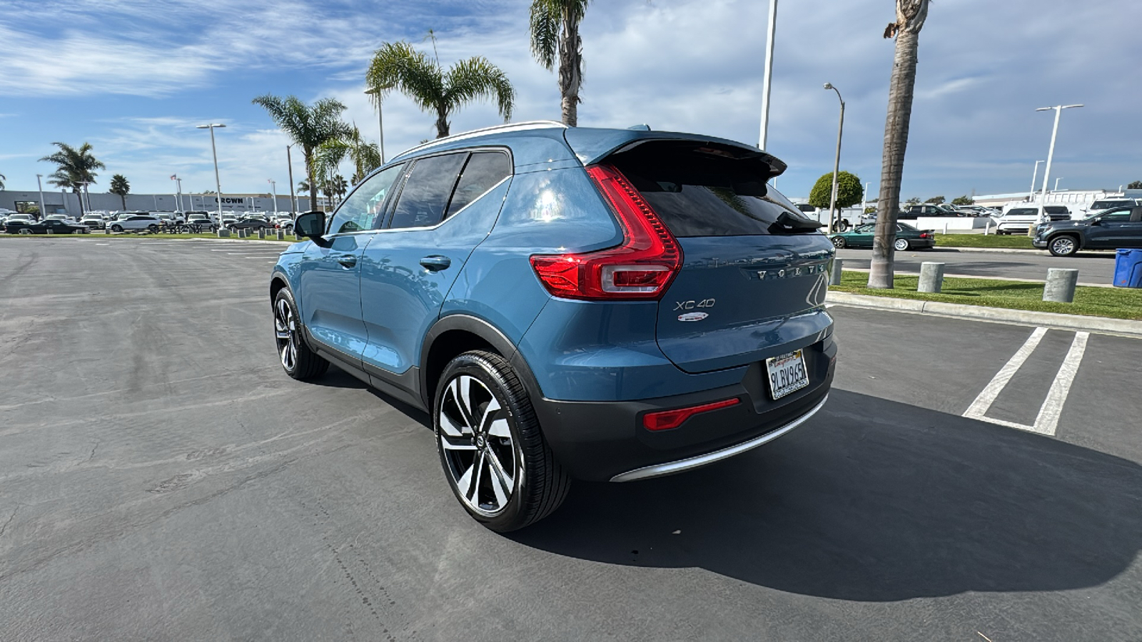 2024 Volvo XC40 Plus Bright Theme 5