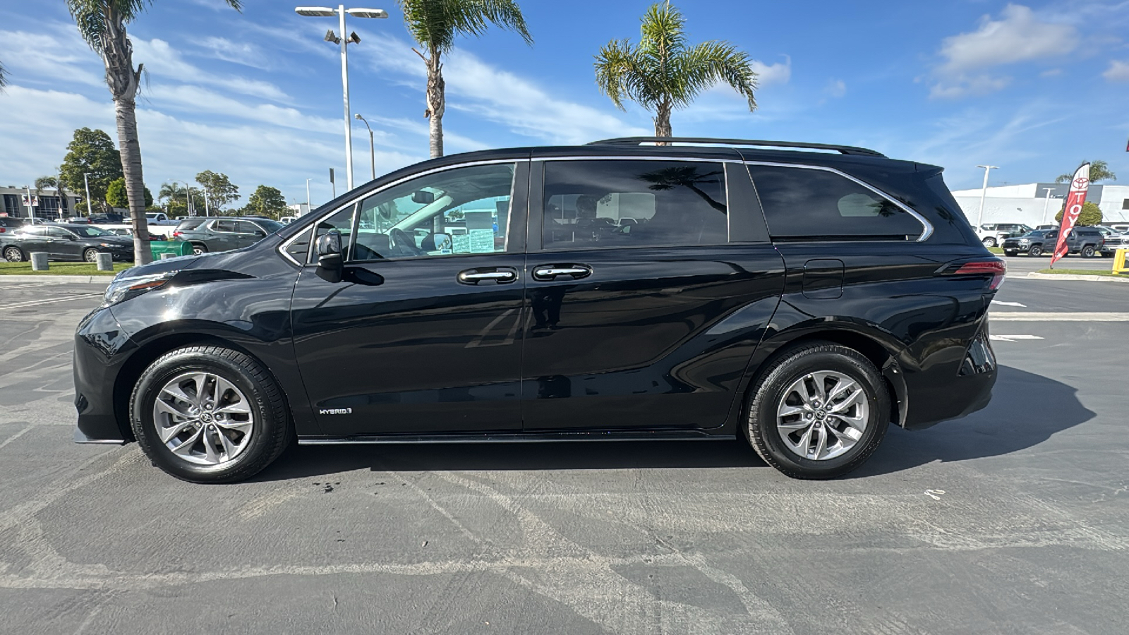 2021 Toyota Sienna XLE 6