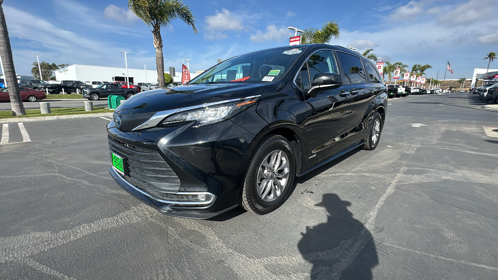 2021 Toyota Sienna XLE 7