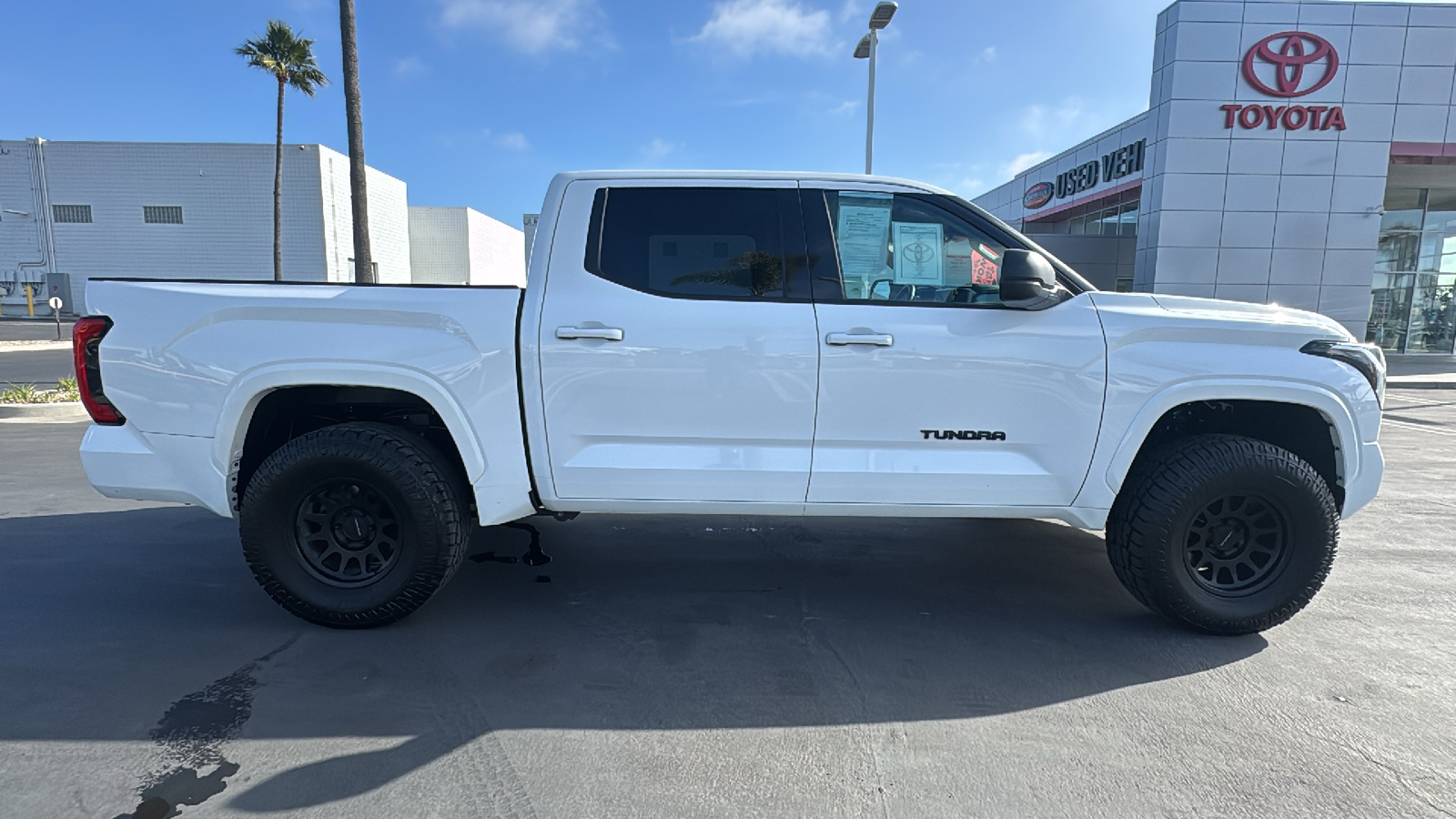 2022 Toyota Tundra SR5 CrewMax 5.5 Bed 2