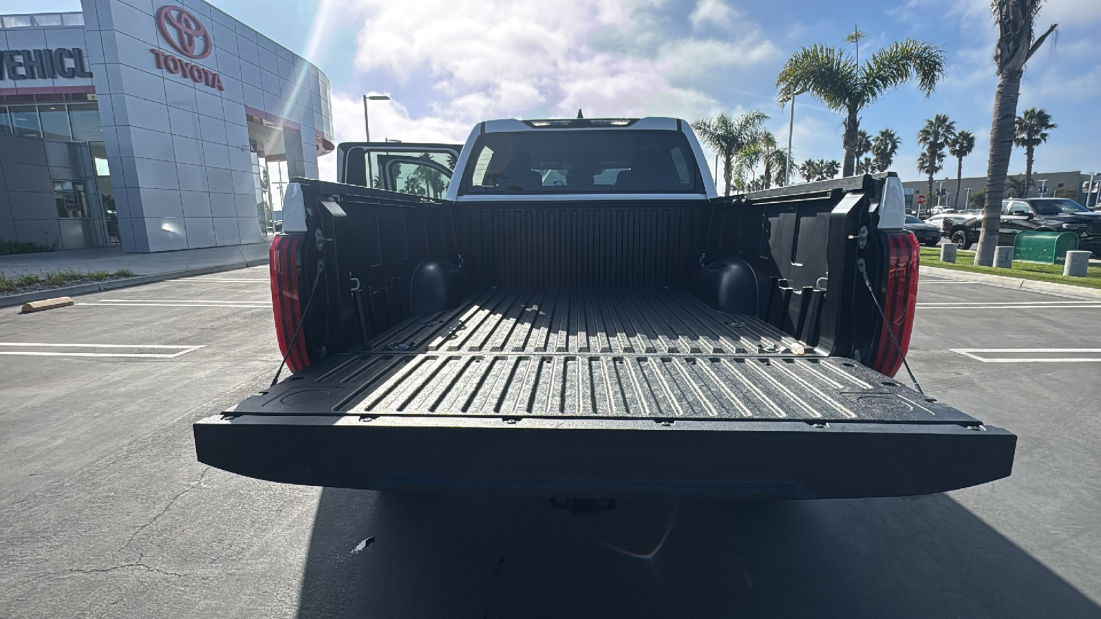 2022 Toyota Tundra SR5 CrewMax 5.5 Bed 10