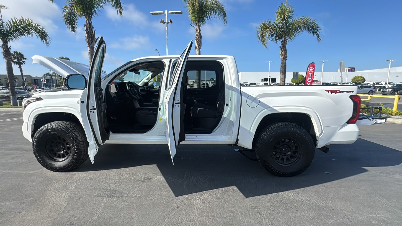 2022 Toyota Tundra SR5 CrewMax 5.5 Bed 11