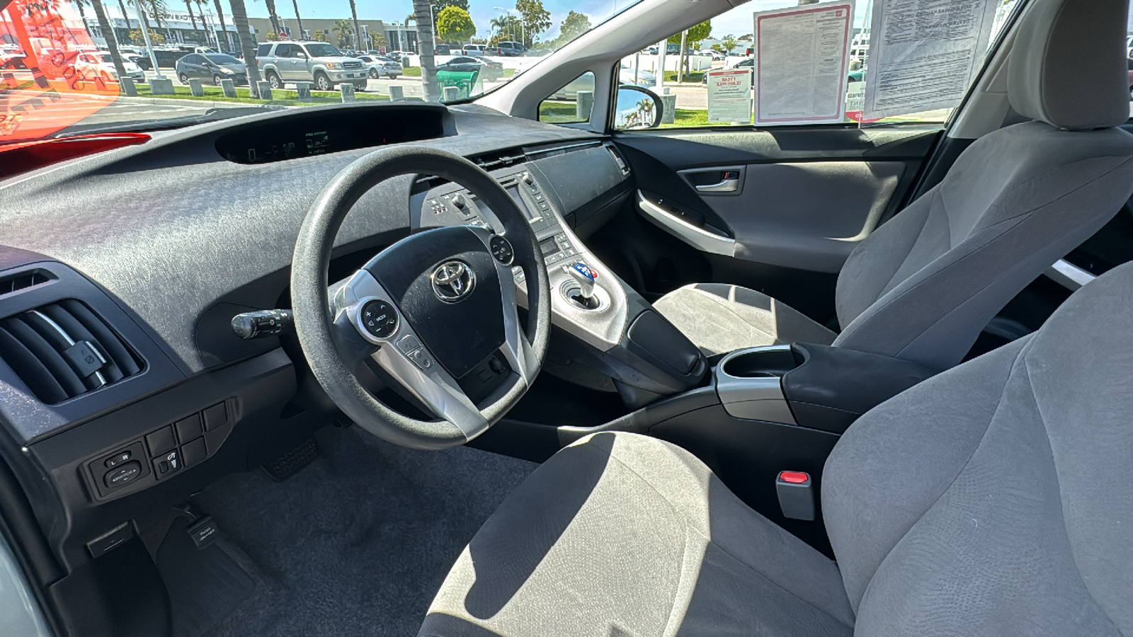 2015 Toyota Prius Three 13