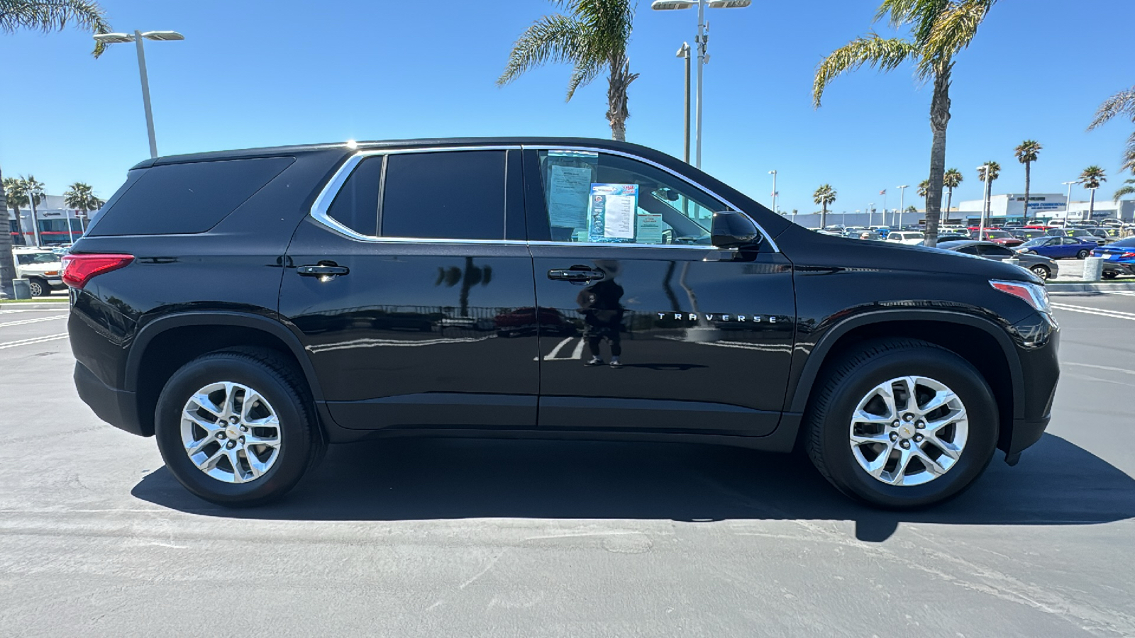 2020 Chevrolet Traverse LS 2