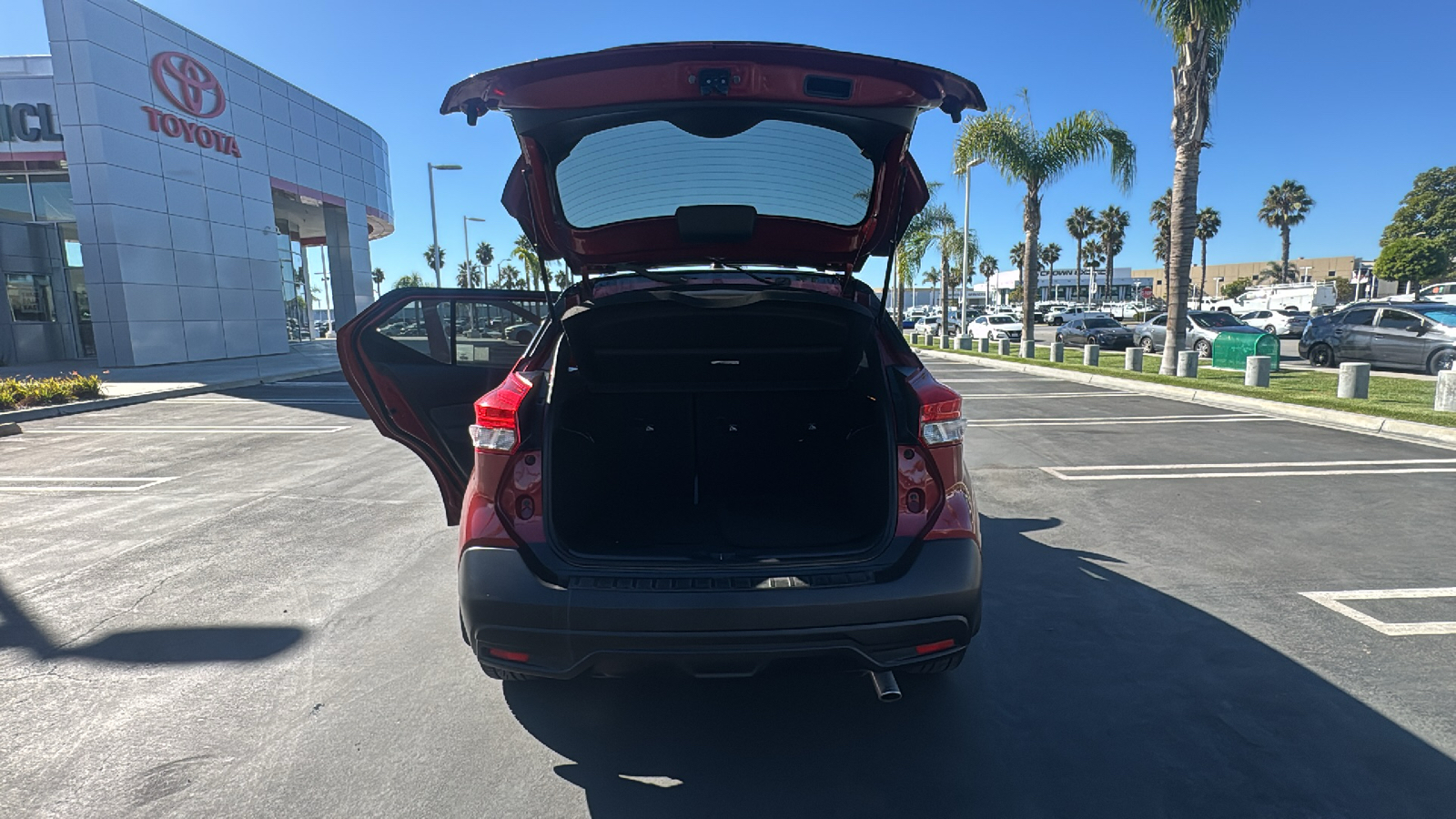 2018 Nissan Kicks SV 10