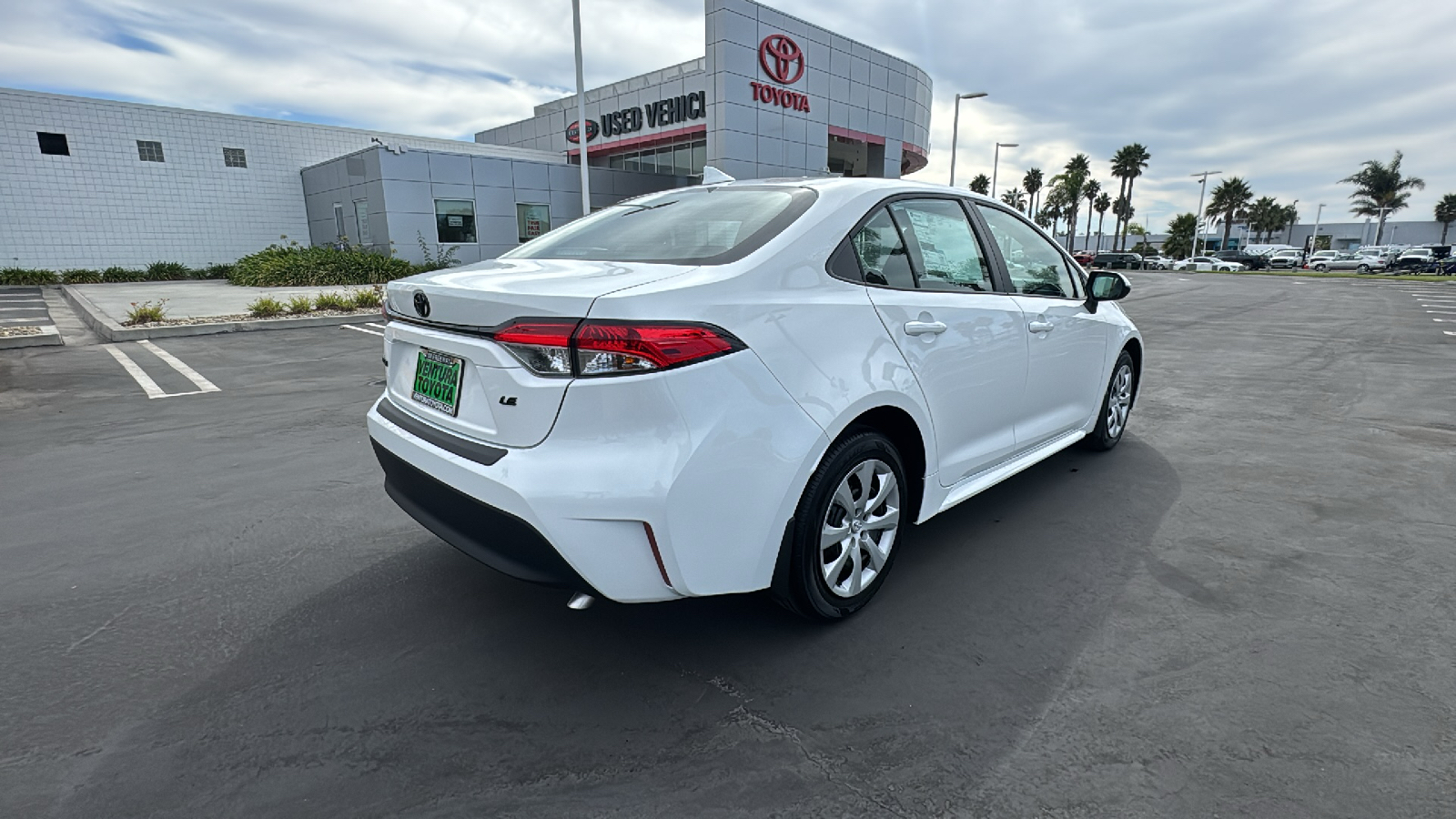 2024 Toyota Corolla LE 3