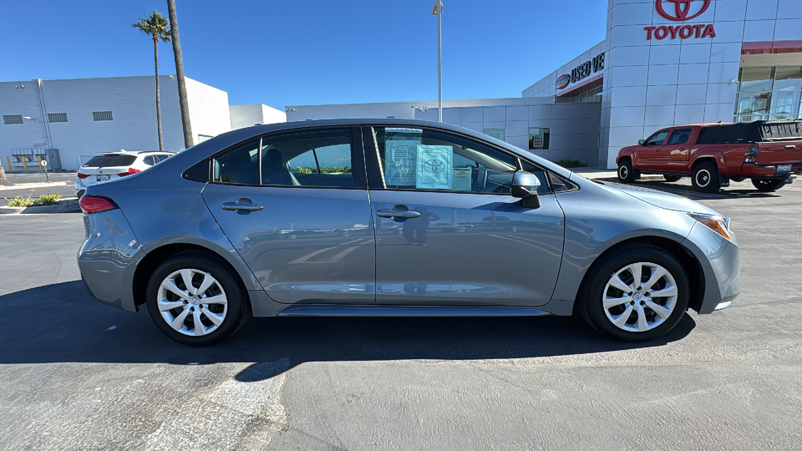 2021 Toyota Corolla LE 2