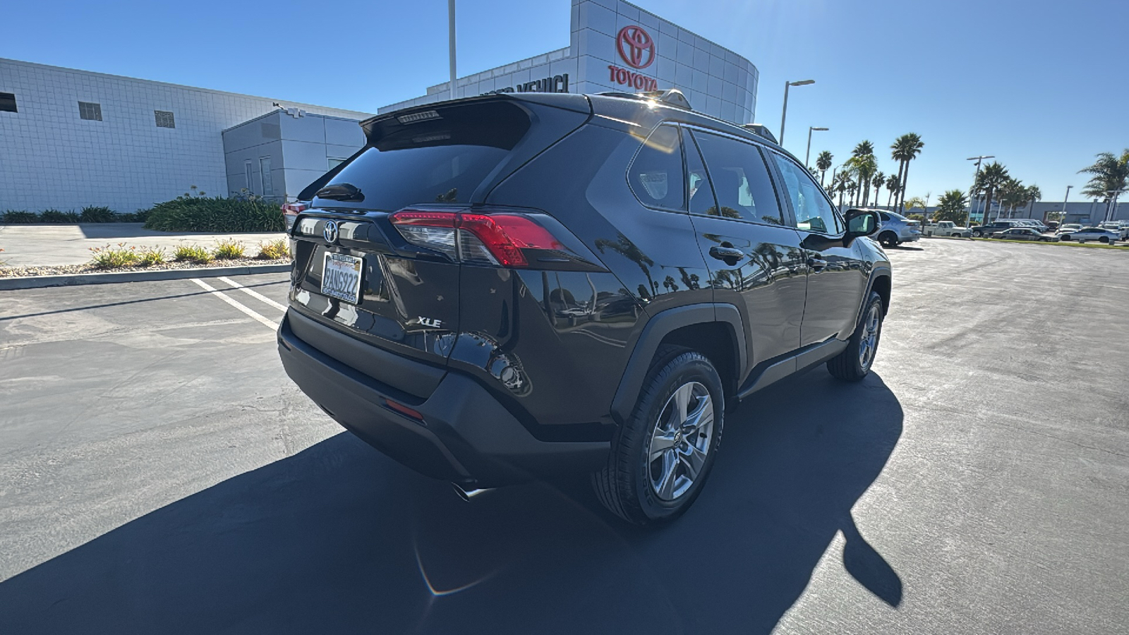 2022 Toyota RAV4 XLE 3