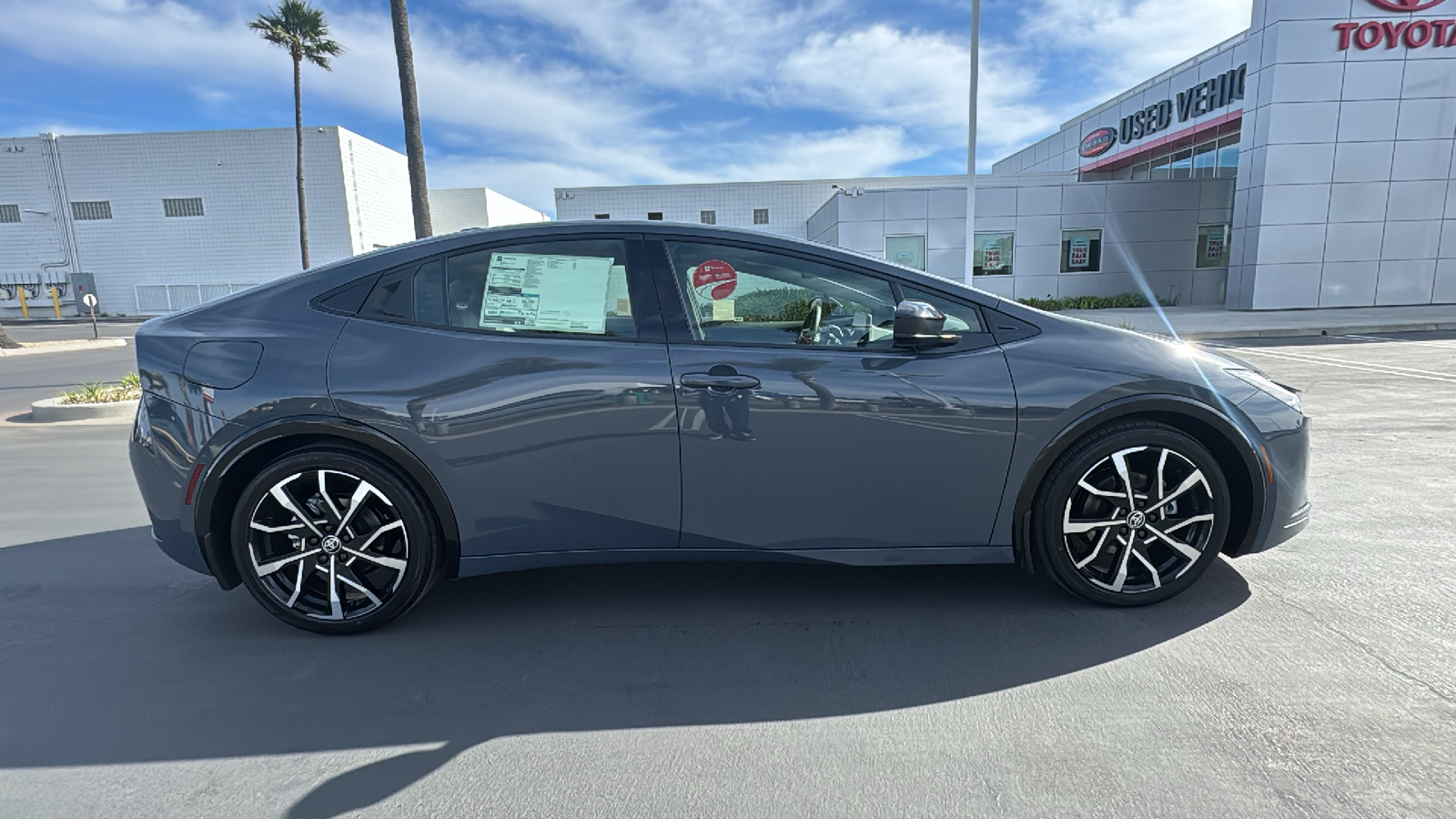 2024 Toyota Prius Prime XSE 2