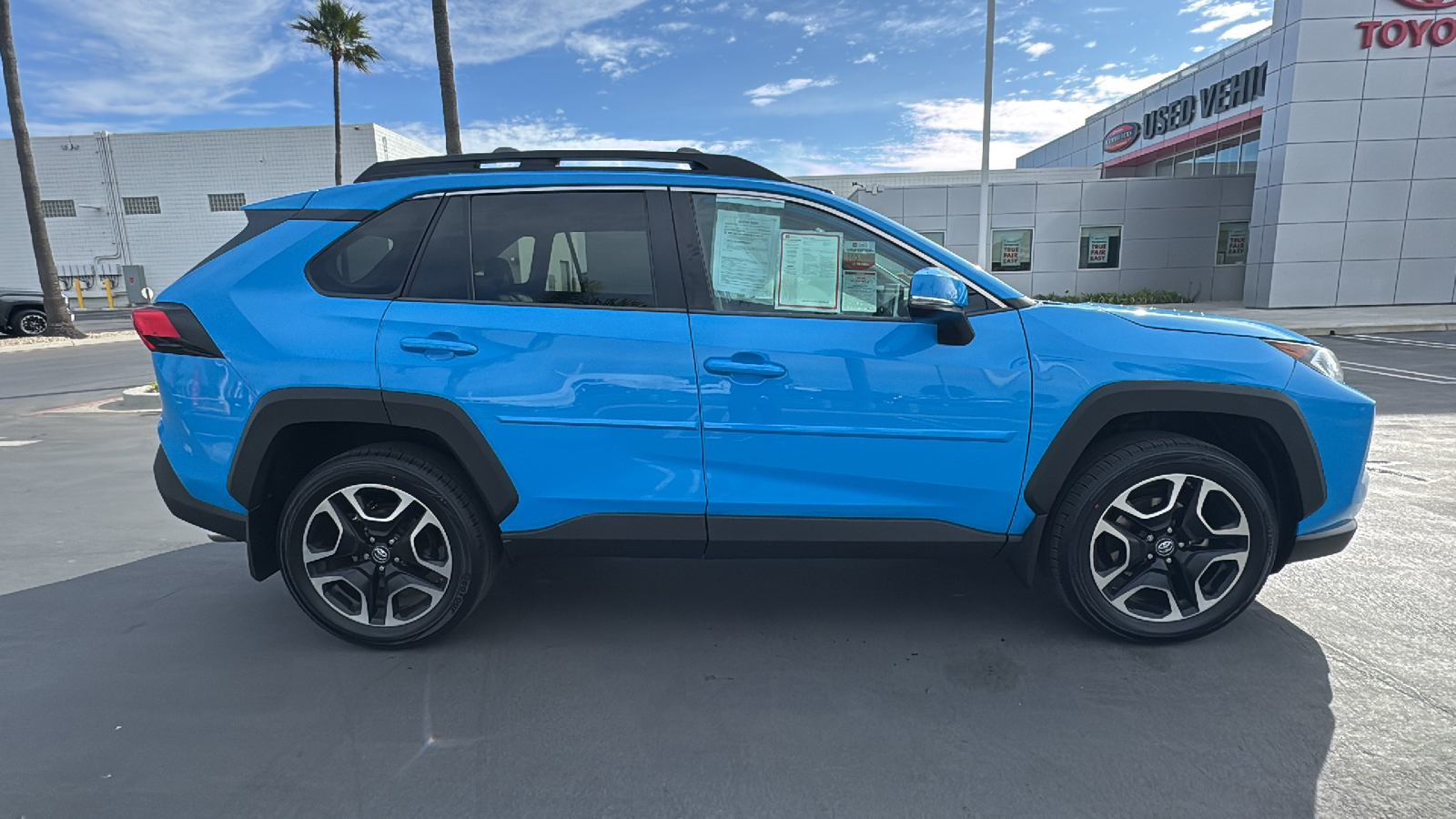 2019 Toyota RAV4 Adventure 2