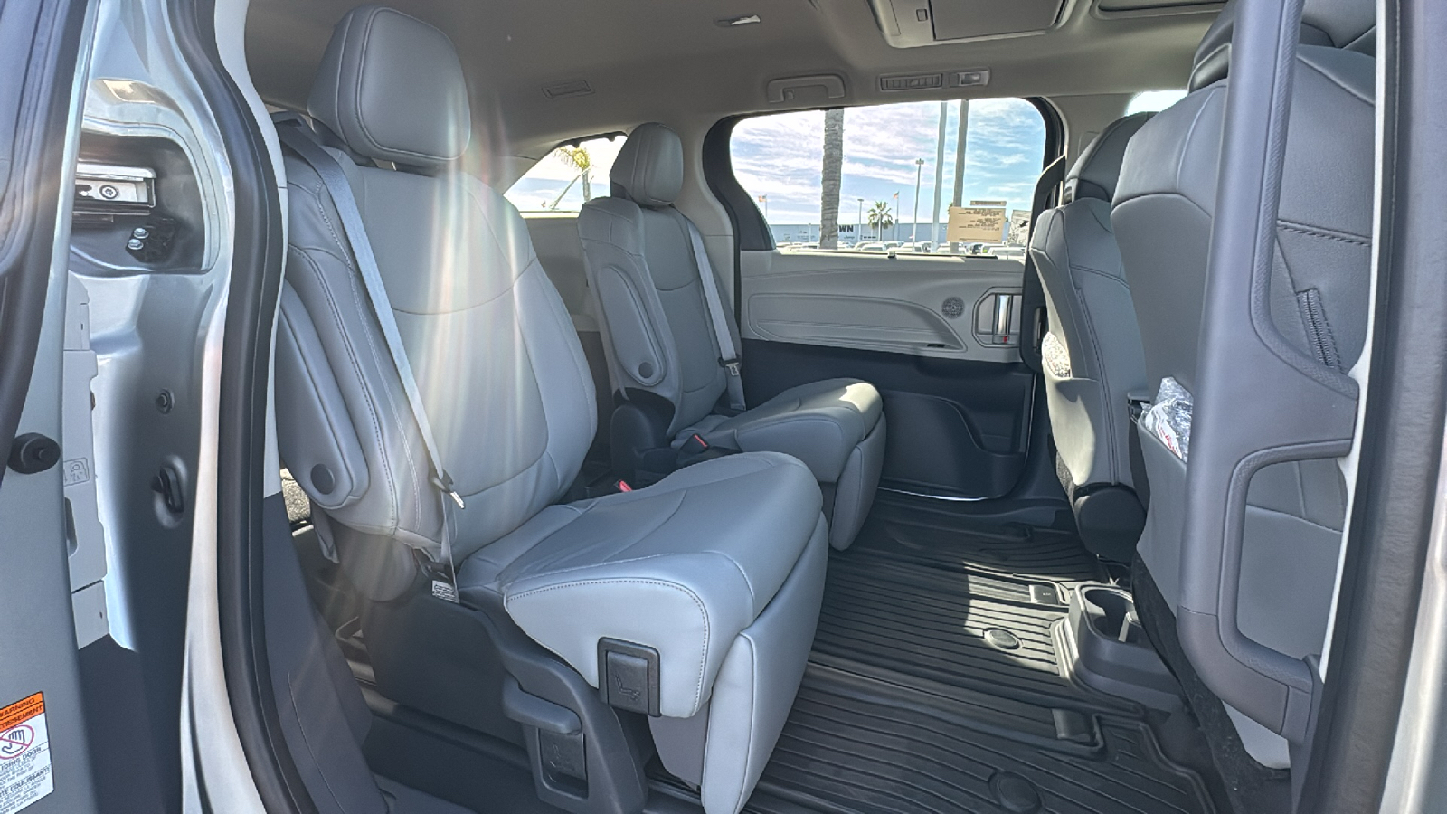 2024 Toyota Sienna Limited 19