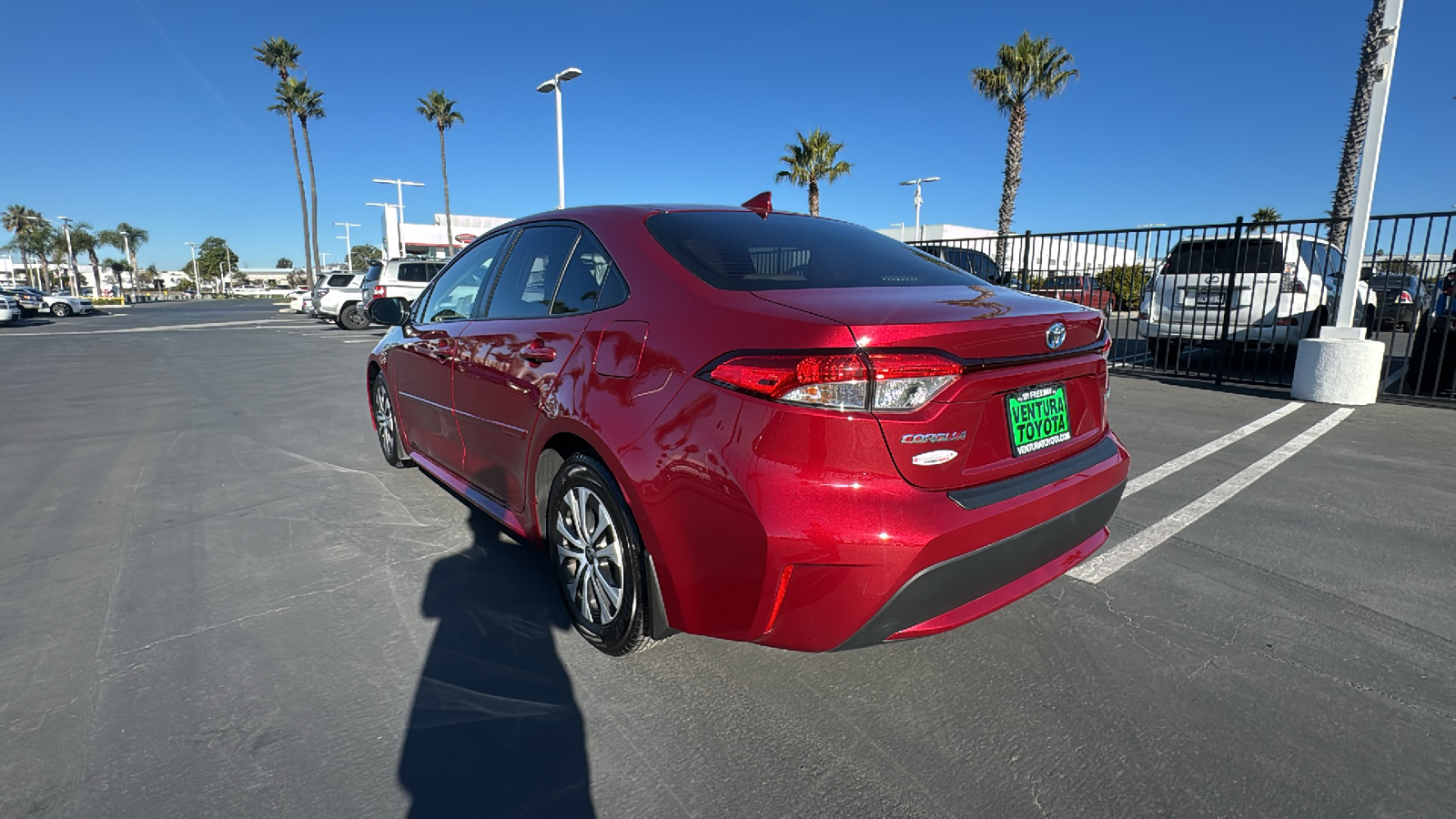 2022 Toyota Corolla Hybrid LE 5