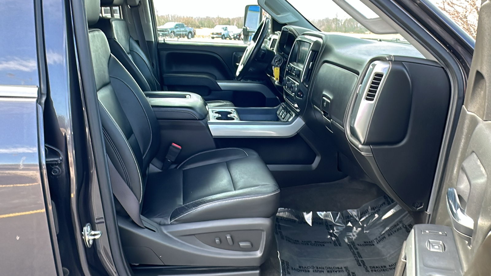 2016 Chevrolet Silverado 2500HD LTZ 4WD Crew Cab 167.7 32