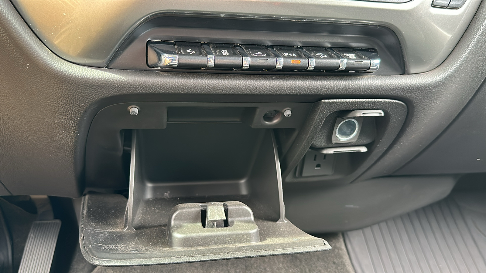 2018 Chevrolet Silverado 3500HD LT 4WD Crew Cab 153.7 25