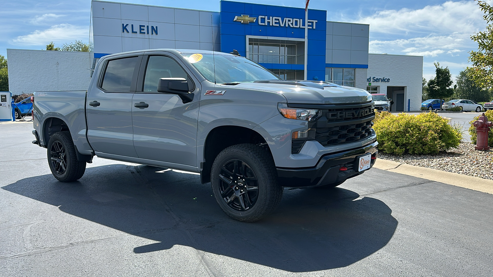 2024 Chevrolet Silverado 1500 Custom Trail Boss 4WD Crew Cab 147 1