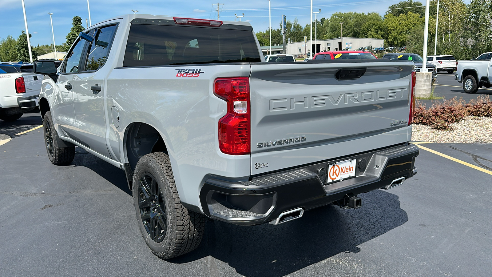 2024 Chevrolet Silverado 1500 Custom Trail Boss 4WD Crew Cab 147 6