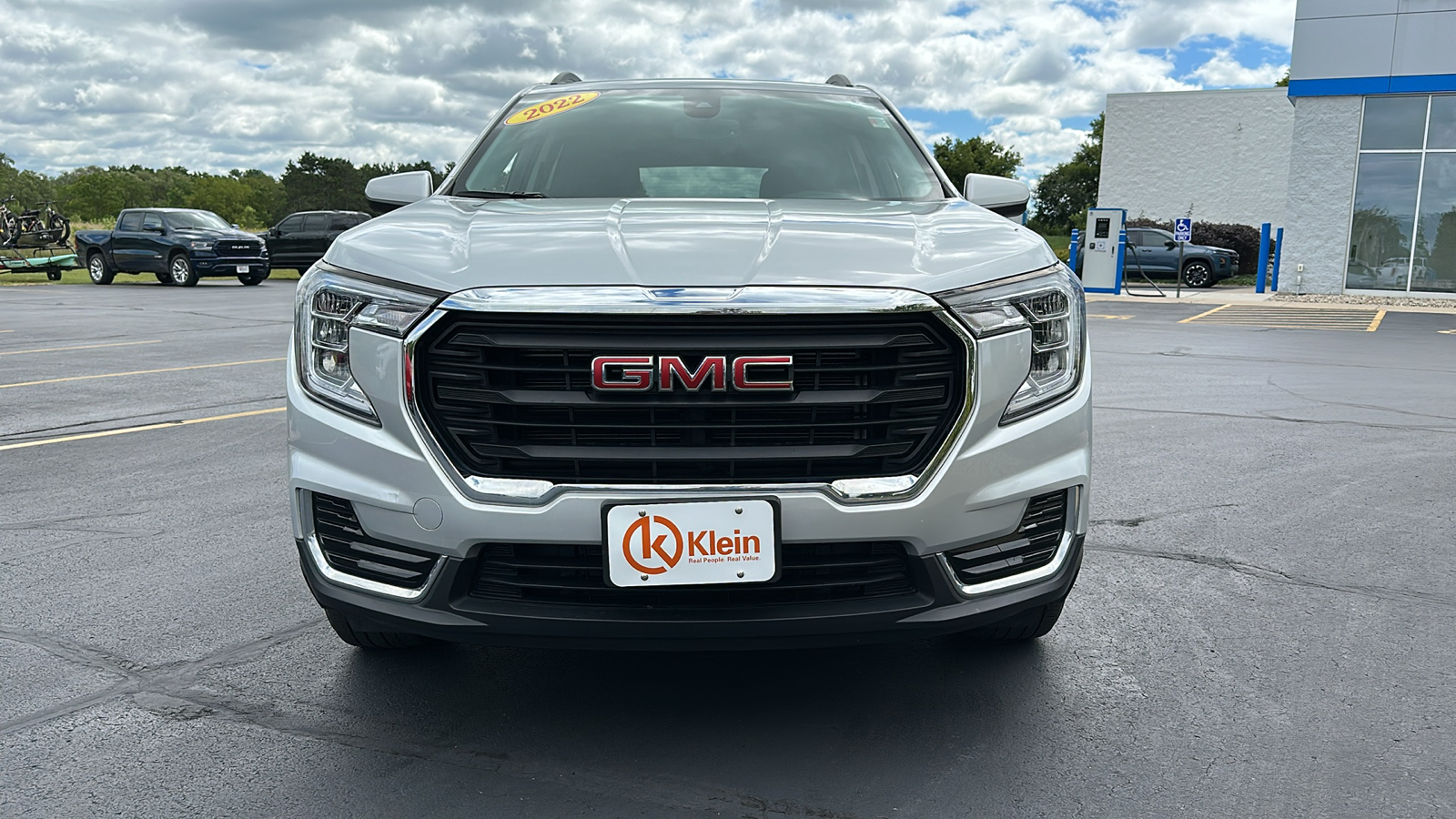 2022 GMC Terrain SLE 2