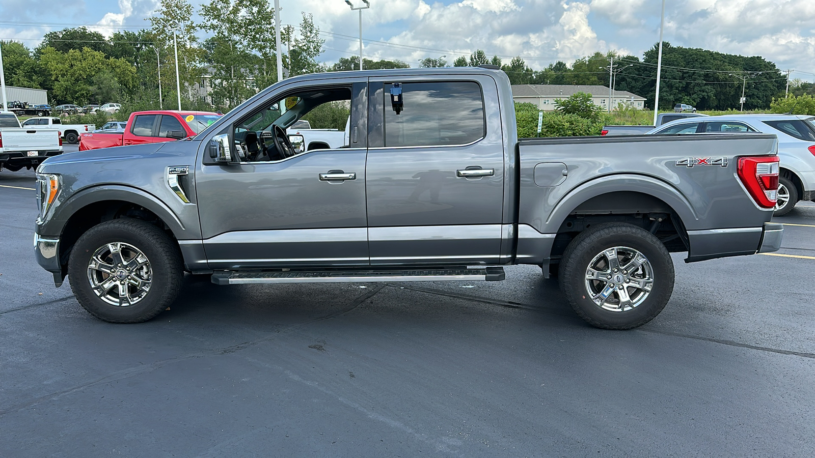 2023 Ford F-150 LARIAT 4WD SuperCrew 5.5 Box 4