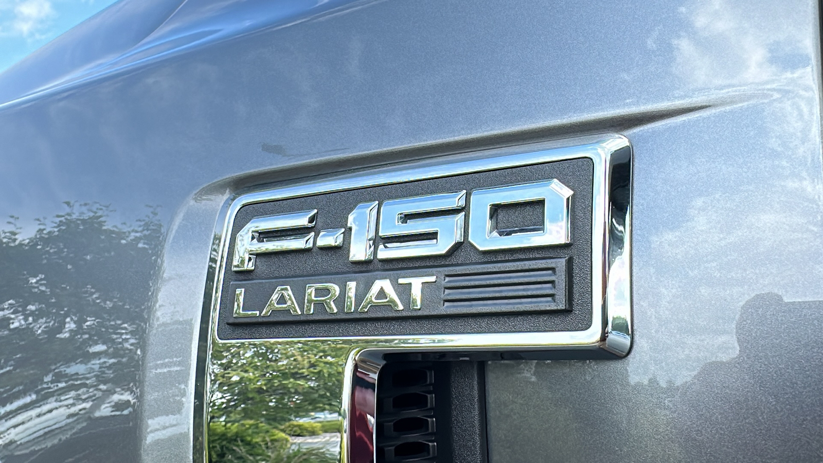 2023 Ford F-150 LARIAT 4WD SuperCrew 5.5 Box 12