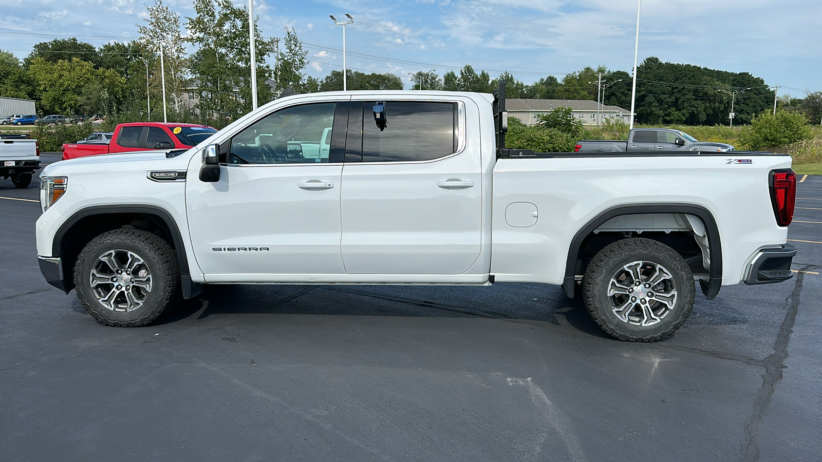 2022 GMC Sierra 1500 Limited SLE 4WD Crew Cab 147 4