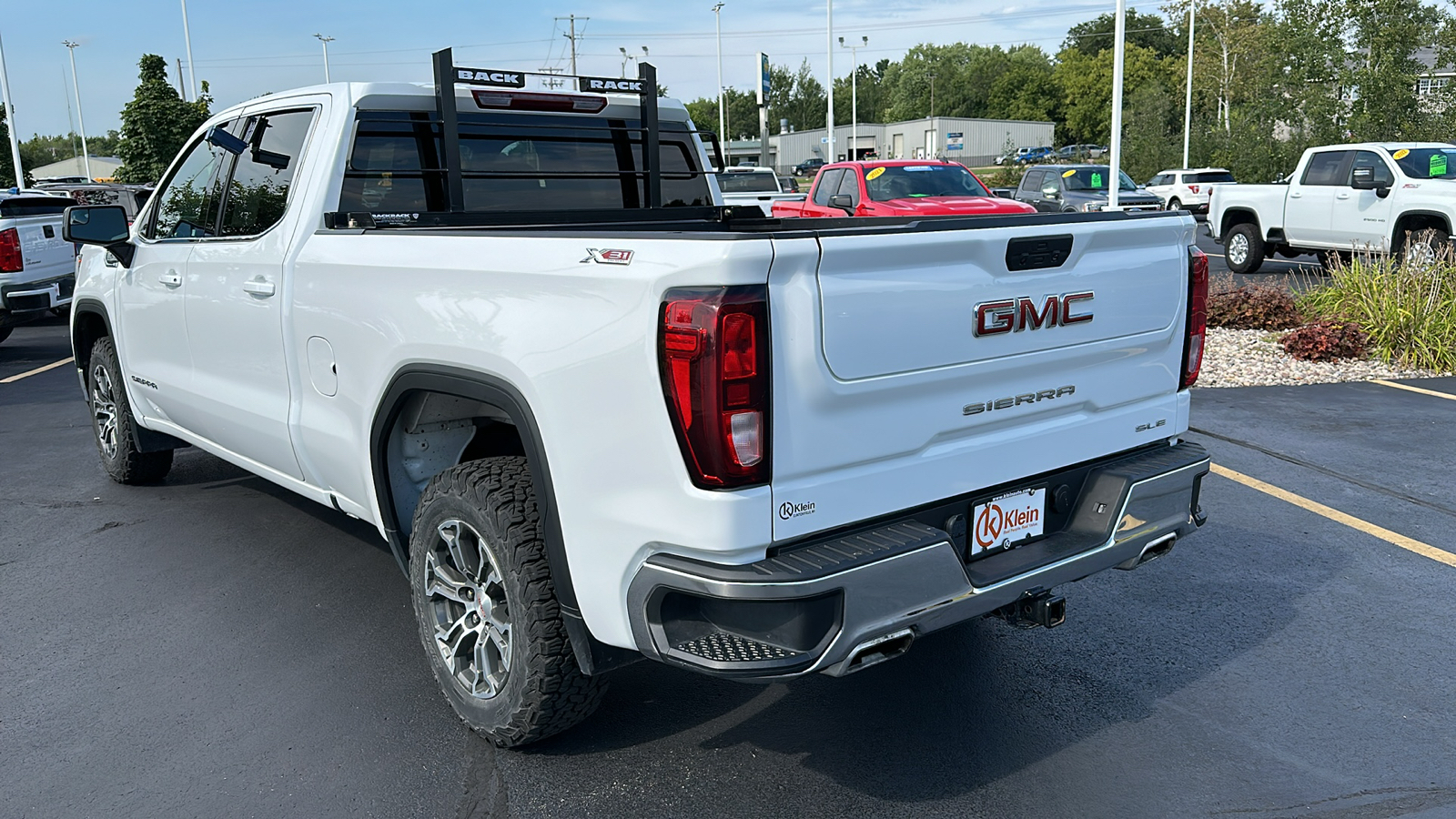 2022 GMC Sierra 1500 Limited SLE 4WD Crew Cab 147 6