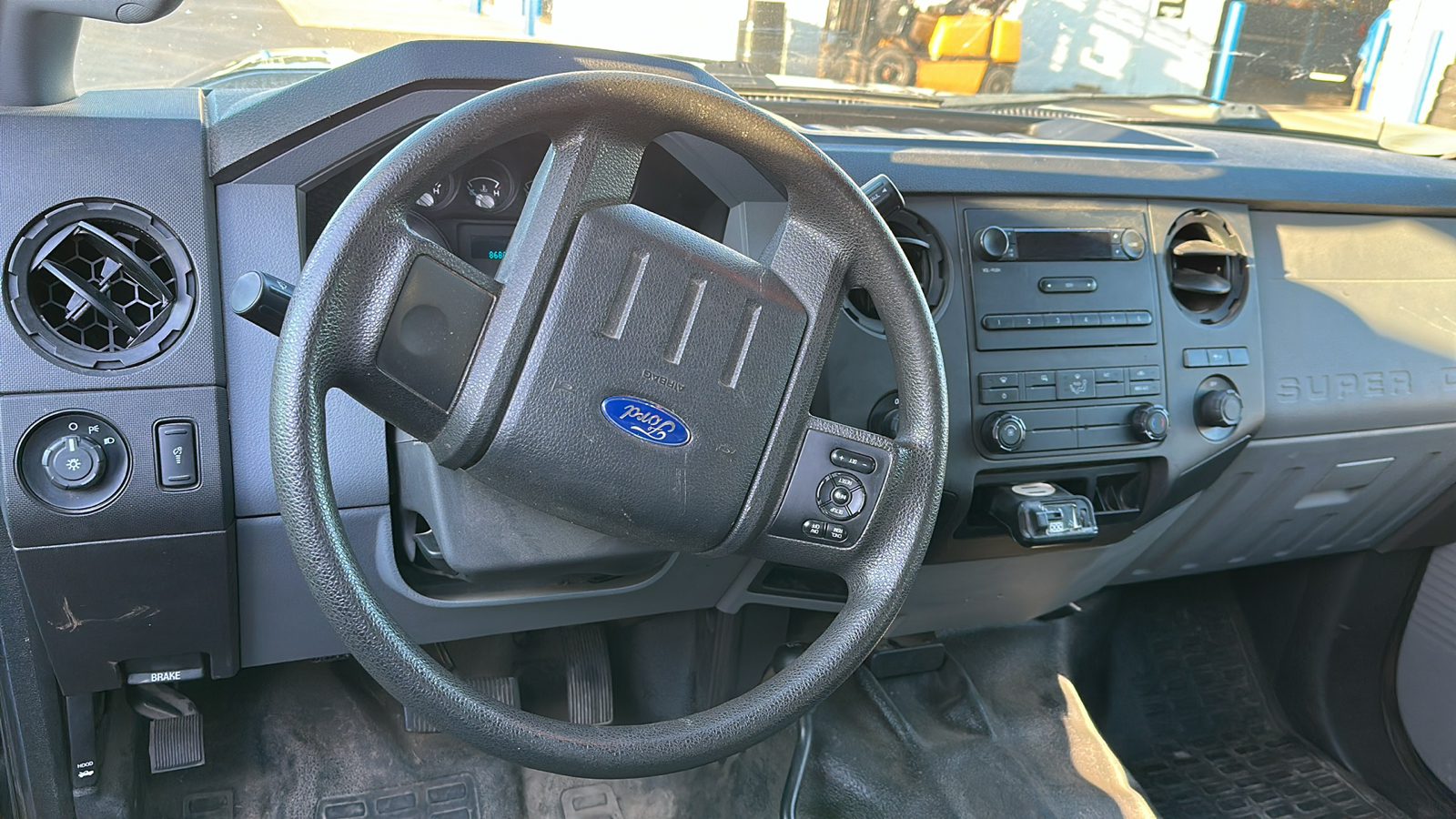 2015 Ford Super Duty F-250 SRW XL 4WD Crew Cab 172 7