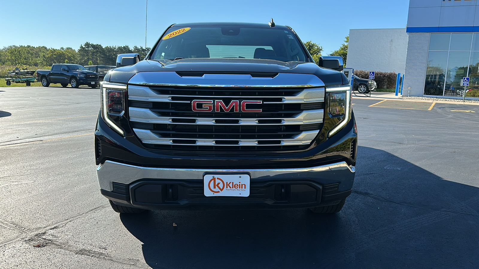 2022 GMC Sierra 1500 SLE 4WD Crew Cab 157 2