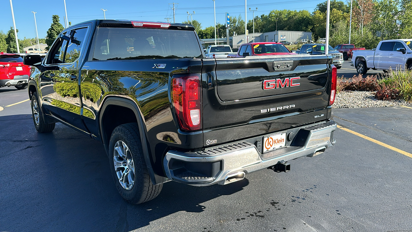 2022 GMC Sierra 1500 SLE 4WD Crew Cab 157 6