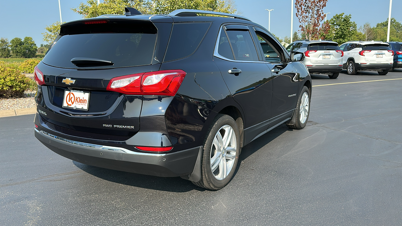 2020 Chevrolet Equinox Premier 8