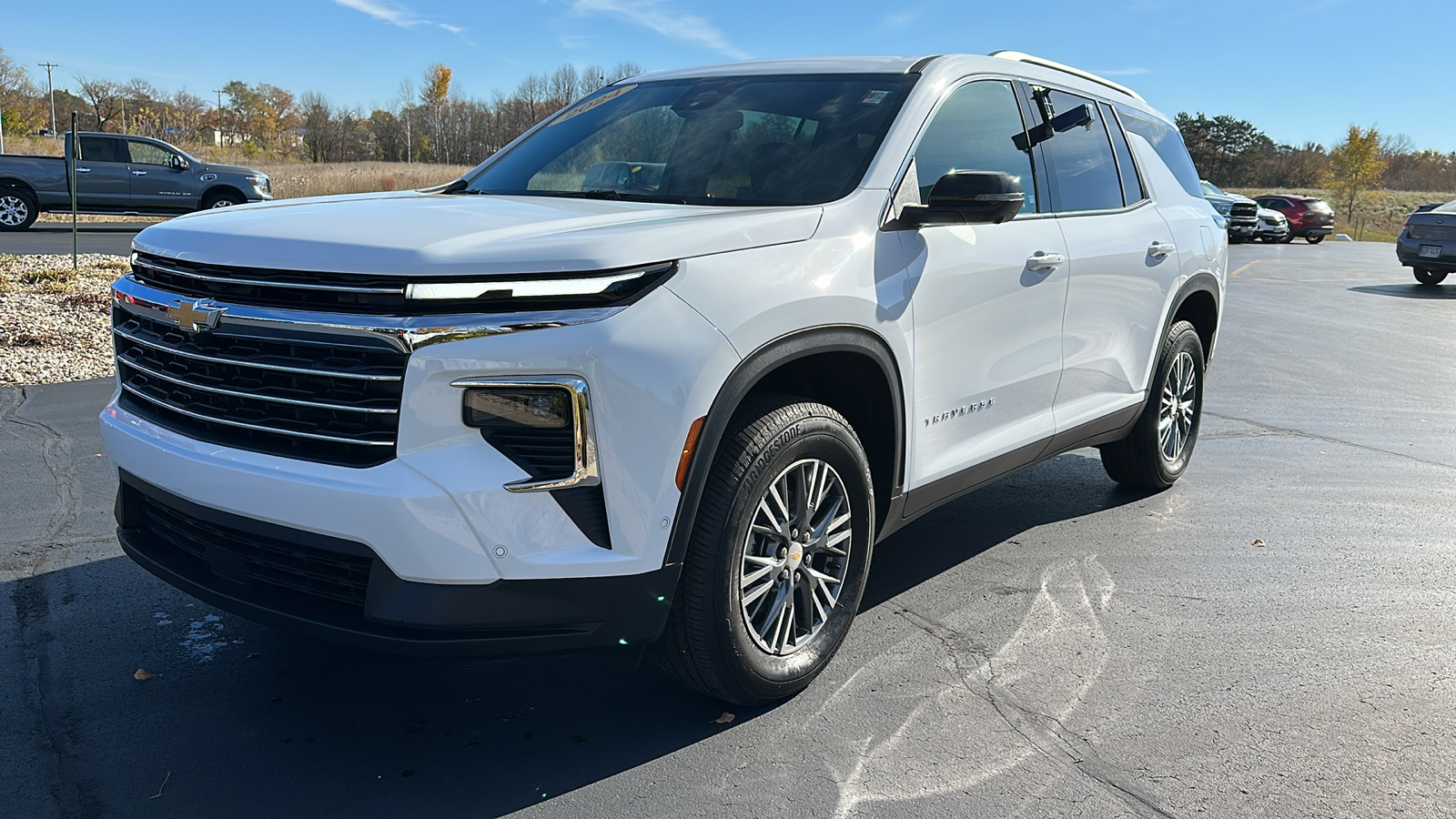 2024 Chevrolet Traverse AWD LT 3