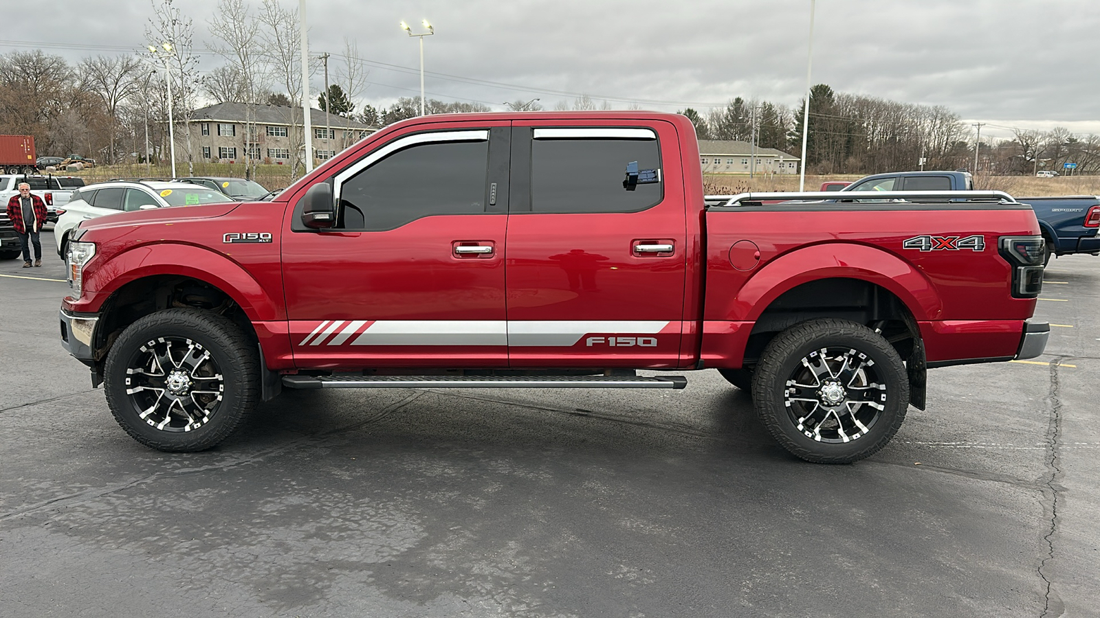 2018 Ford F-150 XLT 4WD SuperCrew 5.5 Box 4