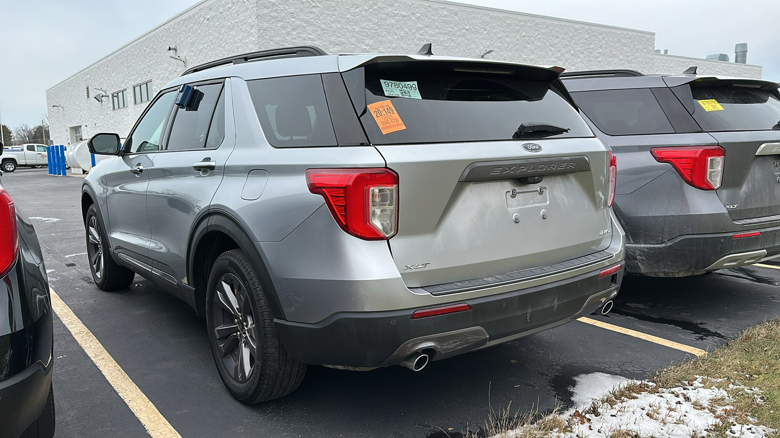 2021 Ford Explorer XLT 4